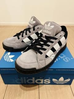 adidas Lawsuit adidas スエード スニーカー　ロースーツのサムネイル