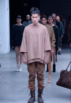 激レアyeezy season 1 XSスウェット ロンT - メルカリ