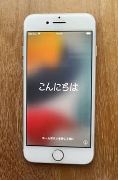 Apple iPhone 7 32GB シルバー SIMフリー／バッテリー80%のサムネイル