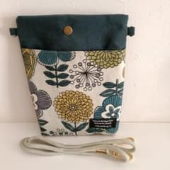 『FUWARI』ハンドメイド　スマホショルダー　サコッシュ　北欧風　手描き花柄のサムネイル