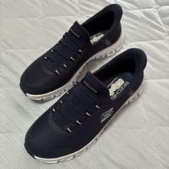 SKECHERS slipinsのサムネイル