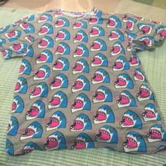 PUNYUSサメTシャツのサムネイル