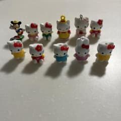 キティ、ミッキー、うさぎのサムネイル
