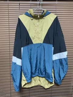 GU ナイロンジャケットのサムネイル