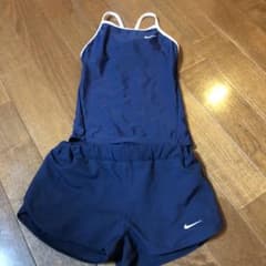 ふるだぬき様 専用 ナイキ 水着 セパレート 150センチ 女の子のサムネイル