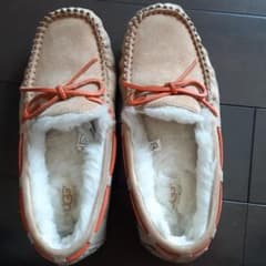 ☆UGGモカシン☆サイズUS6 (23㎝)のサムネイル