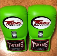 くま様専用 ボクシング グローブ TWINSのサムネイル