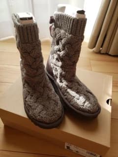 UGG ニットブーツのサムネイル