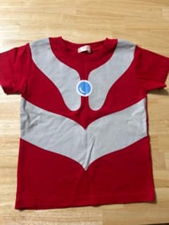 BANDAI APPAREL ウルトラマンTシャツ 120サイズのサムネイル