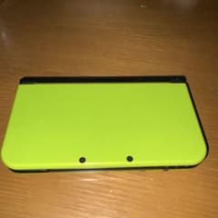 New 3DS LL ライムグリーン 本体 カセット付きのサムネイル