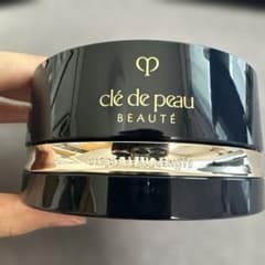 cle de peau BEAUTE フェイスパウダー 本体のサムネイル