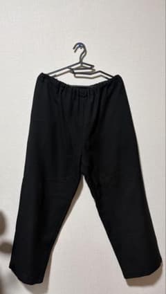 メンズ　ワイドパンツ　バルーンパンツ　黒　ウエストゴム　ドロストのサムネイル