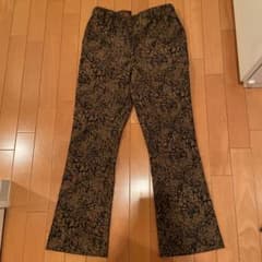 フレアーパンツ　ジーナシスのサムネイル
