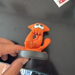 amiibo イカ【オレンジ】 (スプラトゥーンシリーズ) amiibo スプラトゥーン イカ オレンジ - メルカリ