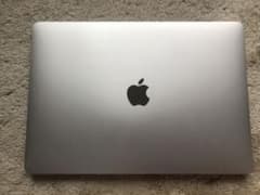 MacBook air 2018のサムネイル