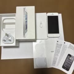 Apple iPhone5 本体純正海外USBアダプターつき(bfタイプ)のサムネイル