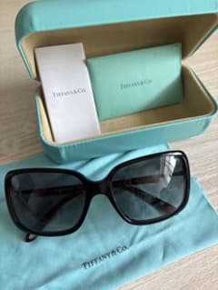 Tiffanyサングラス完売商品を出品❣️ ブラック キーモチーフラインストーン Tiffanyサングラス完売商品を出品❣️ ブラック キーモチーフライン