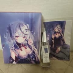 沙花叉クロヱ　オードトワレ　30ml ポストカード付きのサムネイル
