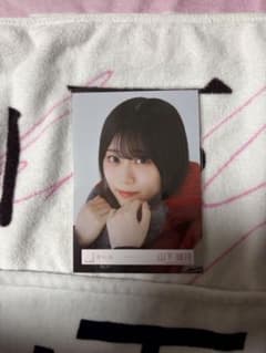 櫻坂46 山下瞳月　マフラーコーデのサムネイル
