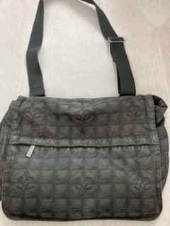 CHANEL シャネル ニュートラベルライン メッセンジャーバッグ☆のサムネイル