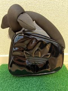 adidas エナメルバッグ 黒 小型のサムネイル