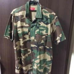 極美品 半袖シャツ カモ柄 迷彩のサムネイル