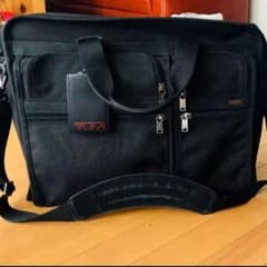 TUMI ビジネスバッグのサムネイル