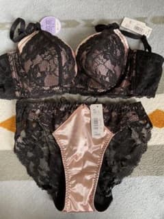 ブラジャー ショーツのサムネイル