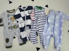 ベビー服　パジャマ　まとめ売り　【4点セット】のサムネイル