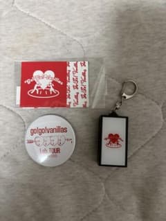 go!go!vanillas キーホルダー 缶バッジ セットのサムネイル