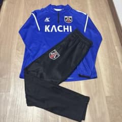 AIE国際高校 サッカー部 KACHI 上下ジャージ (上M 下L) - メルカリ