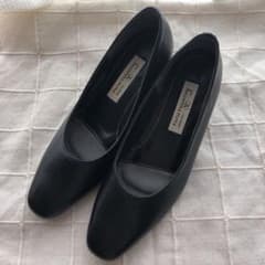 Furio Valentino パンプス 黒 フォーマル 就活のサムネイル