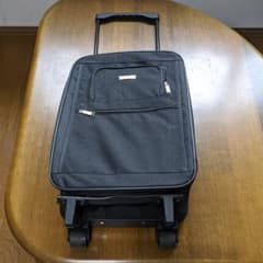 旅行用　スーツケース　キャリーケース　鍵付きのサムネイル