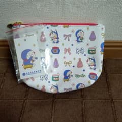 新品　ドラえもん　ひみつ道具コスメポーチのサムネイル