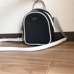 ゲス　ショルダーバックのサムネイル
