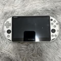 【ジャンク品(仮)】PS Vita シルバー 本体 + シリコンケースのサムネイル