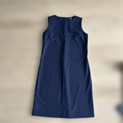 UNIQLO ノースリーブワンピース ネイビーのサムネイル