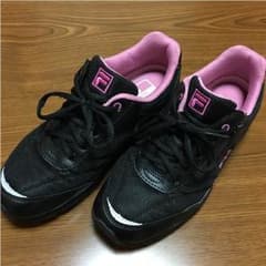 FILAスニーカーのサムネイル