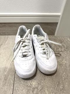 Nike Air Force 1 ホワイトのサムネイル