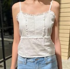 Brandy Melville レースキャミソール ホワイトのサムネイル