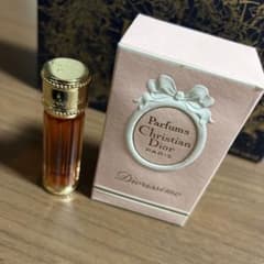 Dior香水のサムネイル