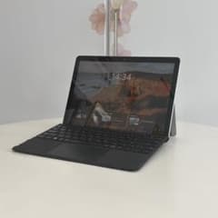 Microsoft Surface Go 本体 キーボード付き - メルカリ