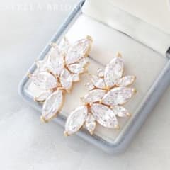 ステラブライダル　ピアス　ゴールド　ジルコニアのサムネイル