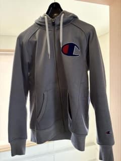 と*ー様 Champion ジップアップパーカー グレー　上下セットのサムネイル
