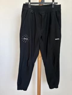 F.C.Real Bristol ジョガーパンツ ブラックのサムネイル