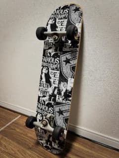 【数回使用美品】スケートボード コンプリート ベンチャー 黒 デッキ スケボー 数回使用美品】スケートボード コンプリート ベンチャー 黒 デッキ