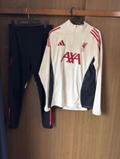 adidas リバプール　LFC ジャージセット Lサイズのサムネイル