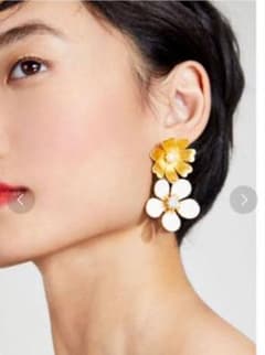 kate spade フラワーピアスのサムネイル
