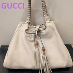 GUCCI トートバッグ ホワイト バンブータッセル 美品のサムネイル