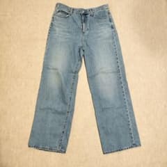 UNIQLO JEANS ストレートデニム ライトブルーのサムネイル